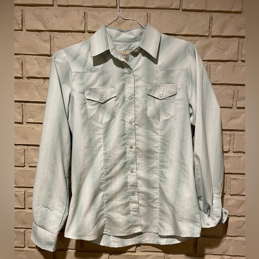 Women’s Western Button-Up Shirt